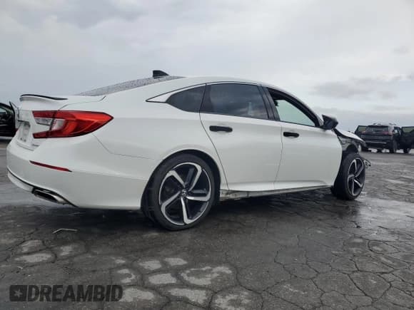 ✅ 2021 Honda Accord Sport • VIN: 1HGCV1F35MA052926 • Лот: 81730595. Опубликован ранее на Copart с пробегом 74 390 миль. Бесплатный доступ к архиву аукционных продаж из США и подробный отчёт об истории автомобиля на DreamBid. Изображение 3.