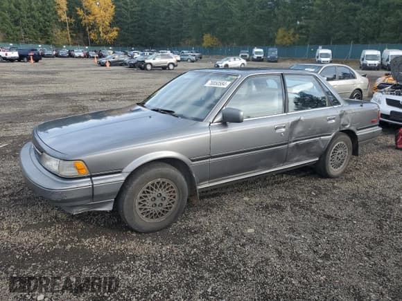 ✅ 1988 Toyota Camry LE • VIN: JT2SV22E0J0237998 • Lot: 78850584. Wystawiony na Copart z przebiegiem 165 880 mil. Bezpłatny archiwum sprzedaży aukcyjnych z USA i szczegółowy raport historii pojazdu na DreamBid. Zdjęcie 1.