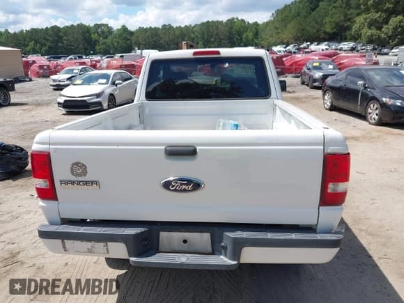✅ 2006 Ford Ranger STX • VIN: 1FTYR44E16PA65185 • Lot: 42786848. Listed on IAAI with 239,254 mi. Free auction sales archive from the USA and detailed vehicle history report at DreamBid. Image 16.