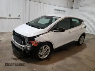 ✅ 2023 Chevrolet Bolt EV 1LT • VIN: 1G1FW6S01P4149893 • Lot: 73605174. Wystawiony na Copart z przebiegiem 54 130 mil. Bezpłatny archiwum sprzedaży aukcyjnych z USA i szczegółowy raport historii pojazdu na DreamBid. Zdjęcie 1.