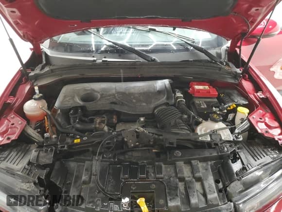 ✅ 2024 Dodge Hornet R/T • VIN: ZACPDFCWXR3A34256 • Lot: 93641745. Wystawiony na Copart z przebiegiem 27 396 mil. Bezpłatny archiwum sprzedaży aukcyjnych z USA i szczegółowy raport historii pojazdu na DreamBid. Zdjęcie 12.