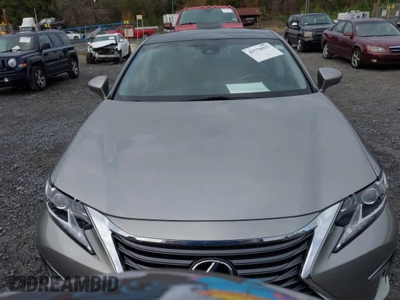 ✅ 2016 Lexus ES 330 • VIN: JTHBK1GG5G2224406 • Lot: 43776927. Listed on IAAI with 71,410 mi. Free auction sales archive from the USA and detailed vehicle history report at DreamBid. Image 12.