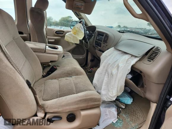 ✅ 2002 Ford F-150 XL • VIN: 1FTRX17282NA39649 • Lot: 81296925. Listed on Copart with Not provided. Free auction sales archive from the USA and detailed vehicle history report at DreamBid. Image 7.