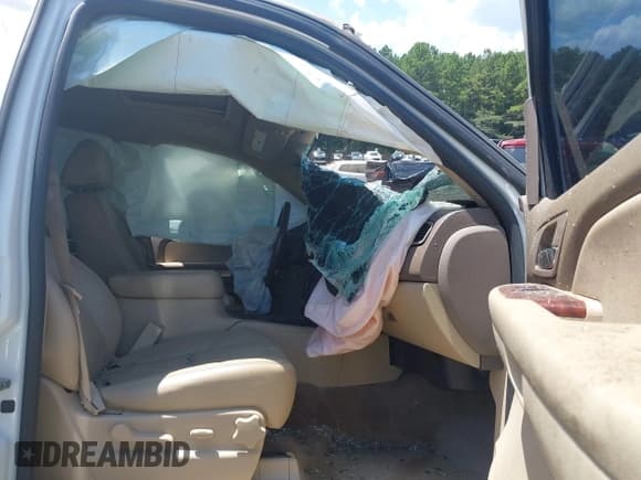 ✅ 2009 Chevrolet Tahoe 2LT • VIN: 1GNEC23329R284729 • Лот: 42794445. Опубликован ранее на IAAI с пробегом Не указан. Бесплатный доступ к архиву аукционных продаж из США и подробный отчёт об истории автомобиля на DreamBid. Изображение 5.