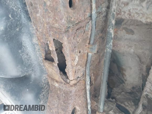 ✅ 2004 Toyota 4Runner SR5 • VIN: JTEBT14R248011616 • Lot: 41590496. Listed on IAAI with 171,661 mi. Free auction sales archive from the USA and detailed vehicle history report at DreamBid. Image 18.