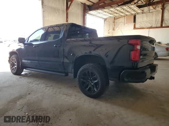 ✅ 2025 Chevrolet Silverado 1500 • VIN: 1GCUKJED4SZ158823 • Лот: 46321055. Опубликован ранее на Copart с пробегом 2 556 миль. Бесплатный доступ к архиву аукционных продаж из США и подробный отчёт об истории автомобиля на DreamBid. Изображение 2.