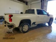 ✅ 2023 Chevrolet Silverado 2500HD LT • VIN: 1GC4YNE79PF125597 • Lot: 85900345. Wystawiony na Copart z przebiegiem 131 126 mil. Bezpłatny archiwum sprzedaży aukcyjnych z USA i szczegółowy raport historii pojazdu na DreamBid. Zdjęcie 3.