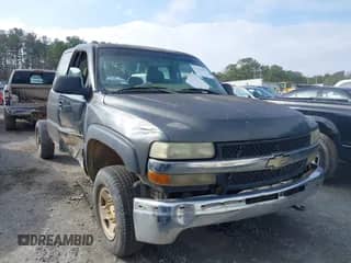 2002 Chevrolet Silverado 2500HD LS с VIN 1GCHK29U52Z303014, выставлен на аукционе IAAI как лот 41534713 с пробегом Не указан миль и . История ставок и продаж доступна на DreamBid. Изображение 1.
