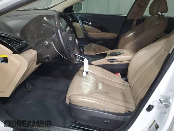 2013 Hyundai Azera с VIN KMHFH4JG7DA328842, выставлен на аукционе Copart как лот 49172895 с пробегом 171 046 миль миль и Чистый • Clean title. История ставок и продаж доступна на DreamBid. Изображение 7.