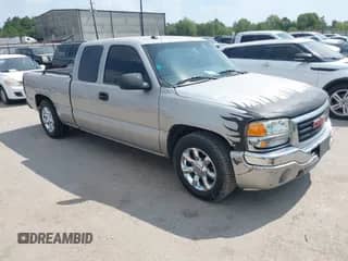 2004 GMC Sierra 1500 SLE with VIN 2GTEC19T941148237, listed as a IAAI auction lot 43337964 with 368,592 mi miles and . Bid and sale history available at DreamBid. Image 1.
