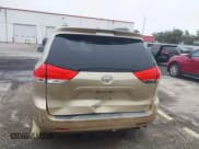 ✅ 2011 Toyota Sienna XLE • VIN: 5TDYK3DC2BS110339 • Lot: 43393623. Listed on IAAI with 218,183 mi. Free auction sales archive from the USA and detailed vehicle history report at DreamBid. Image 16.