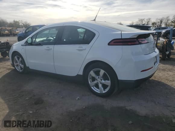 ✅ 2014 Chevrolet Volt • VIN: 1G1RE6E46EU135385 • Лот: 91567335. Опубликован ранее на Copart с пробегом 179 369 миль. Бесплатный доступ к архиву аукционных продаж из США и подробный отчёт об истории автомобиля на DreamBid. Изображение 2.