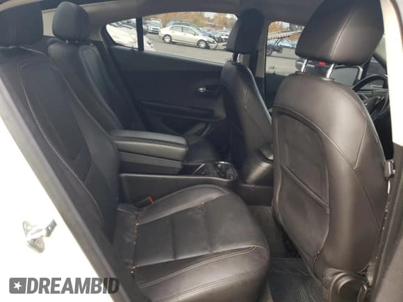 ✅ 2013 Chevrolet Volt • VIN: 1G1RD6E40DU107891 • Lot: 80685794. Wystawiony na Copart z przebiegiem Nie podano. Bezpłatny archiwum sprzedaży aukcyjnych z USA i szczegółowy raport historii pojazdu na DreamBid. Zdjęcie 10.