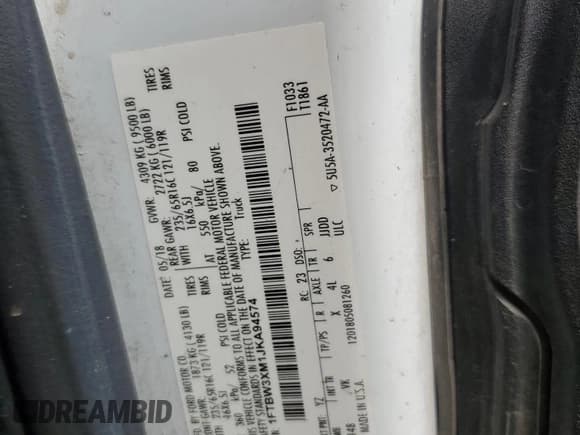 ✅ 2018 Ford Transit • VIN: 1FTBW3XM1JKA94574 • Lot: 64987425. Wystawiony na Copart z przebiegiem Nie podano. Bezpłatny archiwum sprzedaży aukcyjnych z USA i szczegółowy raport historii pojazdu na DreamBid. Zdjęcie 13.