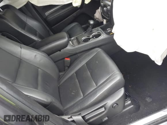 ✅ 2019 Dodge Durango GT Plus • VIN: 1C4RDJDG7KC848130 • Lot: 42933498. Wystawiony na IAAI z przebiegiem 90 361 mil. Bezpłatny archiwum sprzedaży aukcyjnych z USA i szczegółowy raport historii pojazdu na DreamBid. Zdjęcie 5.