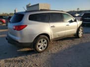 ✅ 2010 Chevrolet Traverse 1LT • VIN: 1GNLVFED6AJ260838 • Lot: 82707495. Wystawiony na Copart z przebiegiem 182 761 mil. Bezpłatny archiwum sprzedaży aukcyjnych z USA i szczegółowy raport historii pojazdu na DreamBid. Zdjęcie 3.
