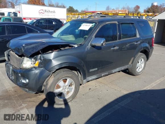 ✅ 2008 Ford Escape XLS • VIN: 1FMCU02Z58KB25956 • Лот: 43708145. Опубликован ранее на IAAI с пробегом 326 117 миль. Бесплатный доступ к архиву аукционных продаж из США и подробный отчёт об истории автомобиля на DreamBid. Изображение 2.
