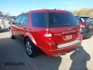 ✅ 2007 Ford Freestyle Limited • VIN: 1FMDK06117GA01439 • Lot: 43680084. Wystawiony na IAAI z przebiegiem 185 976 mil. Bezpłatny archiwum sprzedaży aukcyjnych z USA i szczegółowy raport historii pojazdu na DreamBid. Zdjęcie 3.