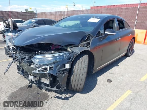 ✅ 2023 Mercedes-Benz EQS AMG • VIN: W1KCG5FB6PA028572 • Lot: 43106321. Listed on IAAI with 15,466 mi. Free auction sales archive from the USA and detailed vehicle history report at DreamBid. Image 17.