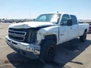 ✅ 2006 Chevrolet Silverado 2500HD LT3 • VIN: 1GCHK23D96F186182 • Лот: 42460326. Опубликован ранее на IAAI с пробегом 298 576 миль. Бесплатный доступ к архиву аукционных продаж из США и подробный отчёт об истории автомобиля на DreamBid. Изображение 6.
