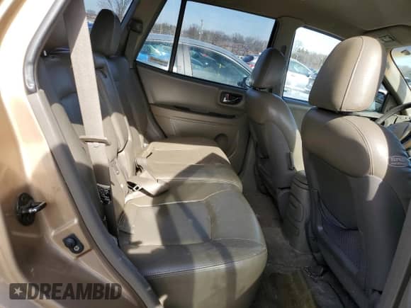 2004 Hyundai Santa Fe GLS с VIN KM8SC13E34U725793, выставлен на аукционе Copart как лот 45959715 с пробегом 141 943 миль миль и Списание • Salvage title. История ставок и продаж доступна на DreamBid. Изображение 11.