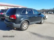 ✅ 2011 Kia Sorento LX • VIN: 5XYKTDA18BG030004 • Lot: 43745271. Wystawiony na IAAI z przebiegiem 180 965 mil. Bezpłatny archiwum sprzedaży aukcyjnych z USA i szczegółowy raport historii pojazdu na DreamBid. Zdjęcie 4.