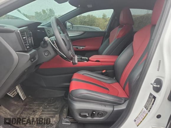 ✅ 2024 Lexus NX 350 F Sport • VIN: 2T2KGCEZ6RC039350 • Lot: 81663145. Wystawiony na Copart z przebiegiem 27 675 mil. Bezpłatny archiwum sprzedaży aukcyjnych z USA i szczegółowy raport historii pojazdu na DreamBid. Zdjęcie 7.