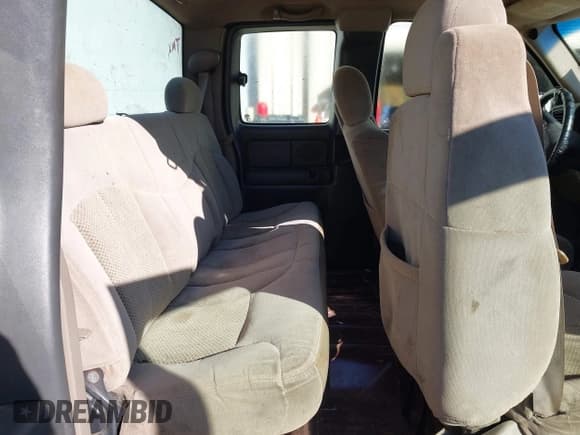 ✅ 2002 Chevrolet Silverado 1500 LS • VIN: 2GCEK19V321131869 • Lot: 43578823. Listed on IAAI with 287,316 mi. Free auction sales archive from the USA and detailed vehicle history report at DreamBid. Image 8.