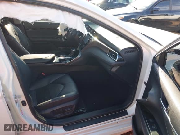 ✅ 2018 Toyota Camry XSE • VIN: 4T1B61HK2JU032070 • Лот: 43249654. Опубликован ранее на IAAI с пробегом 92 316 миль. Бесплатный доступ к архиву аукционных продаж из США и подробный отчёт об истории автомобиля на DreamBid. Изображение 5.