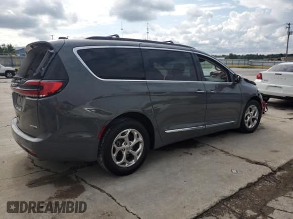 ✅ 2022 Chrysler Pacifica Limited • VIN: 2C4RC1GG7NR124058 • Лот: 67666245. Опубликован ранее на Copart с пробегом Не указан. Бесплатный доступ к архиву аукционных продаж из США и подробный отчёт об истории автомобиля на DreamBid. Изображение 3.