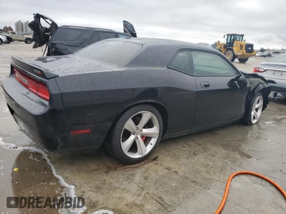 ✅ 2009 Dodge Challenger SRT-8 • VIN: 2B3LJ74WX9H547109 • Lot: 81376324. Wystawiony na Copart z przebiegiem 64 607 mil. Bezpłatny archiwum sprzedaży aukcyjnych z USA i szczegółowy raport historii pojazdu na DreamBid. Zdjęcie 3.