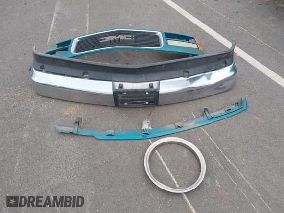 ✅ 1994 GMC Sierra 1500 • VIN: 1GTDC14Z2RZ509443 • Lot: 43851859. Wystawiony na IAAI z przebiegiem 195 975 mil. Bezpłatny archiwum sprzedaży aukcyjnych z USA i szczegółowy raport historii pojazdu na DreamBid. Zdjęcie 12.