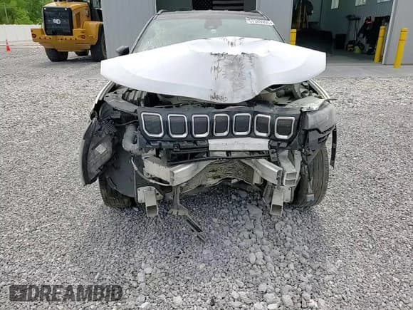 ✅ 2022 Jeep Compass Limited • VIN: 3C4NJDCB2NT114678 • Lot: 57389905. Wystawiony na Copart z przebiegiem 70 122 mil. Bezpłatny archiwum sprzedaży aukcyjnych z USA i szczegółowy raport historii pojazdu na DreamBid. Zdjęcie 15.