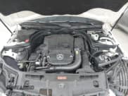 ✅ 2014 Mercedes-Benz C 250 Sport • VIN: WDDGF4HBXEA911681 • Lot: 41329512. Wystawiony na IAAI z przebiegiem 150 661 mil. Bezpłatny archiwum sprzedaży aukcyjnych z USA i szczegółowy raport historii pojazdu na DreamBid. Zdjęcie 10.