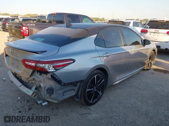 ✅ 2019 Toyota Camry XSE • VIN: 4T1BZ1HK5KU025834 • Lot: 43431637. Listed on IAAI with 155,298 mi. Free auction sales archive from the USA and detailed vehicle history report at DreamBid. Image 4.