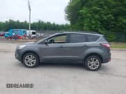 ✅ 2017 Ford Escape SE • VIN: 1FMCU9GD3HUD71233 • Лот: 42449711. Опубликован ранее на IAAI с пробегом 107 666 миль. Бесплатный доступ к архиву аукционных продаж из США и подробный отчёт об истории автомобиля на DreamBid. Изображение 14.