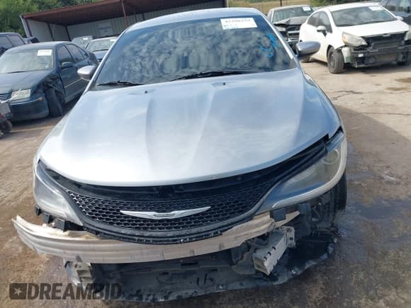 ✅ 2015 Chrysler 200 S • VIN: 1C3CCCBB6FN584960 • Лот: 43398259. Опубликован ранее на IAAI с пробегом 185 497 миль. Бесплатный доступ к архиву аукционных продаж из США и подробный отчёт об истории автомобиля на DreamBid. Изображение 12.