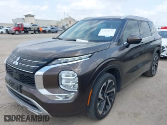 ✅ 2022 Mitsubishi Outlander SEL • VIN: JA4J3VA88NZ090055 • Lot: 42139179. Listed on IAAI with 45,970 mi. Free auction sales archive from the USA and detailed vehicle history report at DreamBid. Image 2.