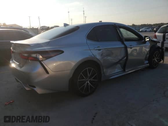 2021 Toyota Camry Hybrid SE с VIN 4T1S31AK2MU563275, выставлен на аукционе Copart как лот 80789115 с пробегом 133 191 миль миль и На запчасти • Non repairable. История ставок и продаж доступна на DreamBid. Изображение 3.