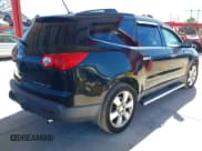 ✅ 2009 Chevrolet Traverse LTZ • VIN: 1GNEV33D29S135447 • Lot: 43679445. Wystawiony na IAAI z przebiegiem 191 936 mil. Bezpłatny archiwum sprzedaży aukcyjnych z USA i szczegółowy raport historii pojazdu na DreamBid. Zdjęcie 4.