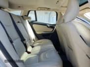 ✅ 2018 Volvo V60 Dynamic • VIN: YV140MEL7J2390381 • Лот: 82303105. Опубликован ранее на Copart с пробегом 129 001 миль. Бесплатный доступ к архиву аукционных продаж из США и подробный отчёт об истории автомобиля на DreamBid. Изображение 10.