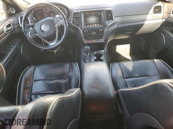 ✅ 2017 Jeep Grand Cherokee Overland • VIN: 1C4RJFCG6HC815586 • Lot: 82251265. Wystawiony na Copart z przebiegiem 181 154 mil. Bezpłatny archiwum sprzedaży aukcyjnych z USA i szczegółowy raport historii pojazdu na DreamBid. Zdjęcie 8.