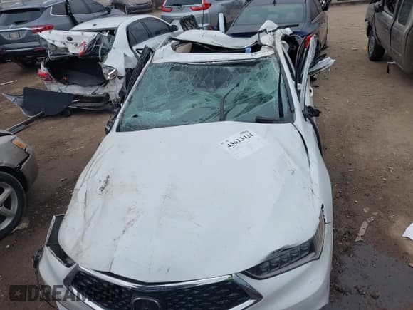 ✅ 2018 Acura TLX Technology • VIN: 19UUB2F56JA005629 • Lot: 43613424. Listed on IAAI with Not provided. Free auction sales archive from the USA and detailed vehicle history report at DreamBid. Image 6.