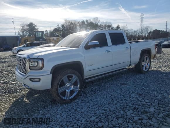 ✅ 2017 GMC Sierra 1500 Denali • VIN: 3GTU2PEJ1HG190338 • Lot: 42813325. Listed on Copart with 87,104 mi. Free auction sales archive from the USA and detailed vehicle history report at DreamBid. Image 1.