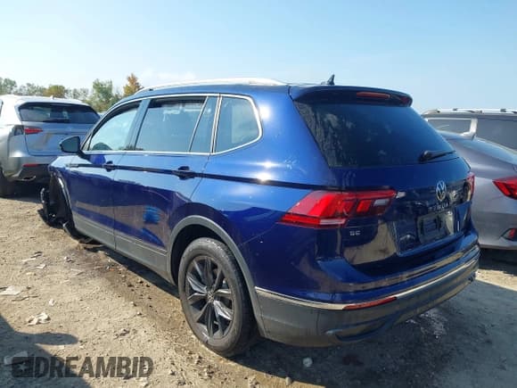 ✅ 2024 Volkswagen Tiguan SE • VIN: 3VVMB7AX0RM134163 • Lot: 43263812. Wystawiony na IAAI z przebiegiem 10 479 mil. Bezpłatny archiwum sprzedaży aukcyjnych z USA i szczegółowy raport historii pojazdu na DreamBid. Zdjęcie 3.