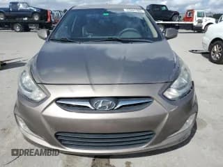 ✅ 2013 Hyundai Accent GLS • VIN: KMHCU4AEXDU424007 • Лот: 72331164. Опубликован ранее на Copart с пробегом 83 266 миль. Бесплатный доступ к архиву аукционных продаж из США и подробный отчёт об истории автомобиля на DreamBid. Изображение 5.