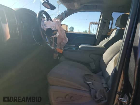 2014 Chevrolet Silverado 1500 LT z VIN 1GCRCREC4EZ229192, wystawiony jako Copart lot #82506945 z przebiegiem 123 578 mil mil oraz Szkoda całkowita • Salvage title. Historia ofert i sprzedaży dostępna na DreamBid. Obrazek 7.