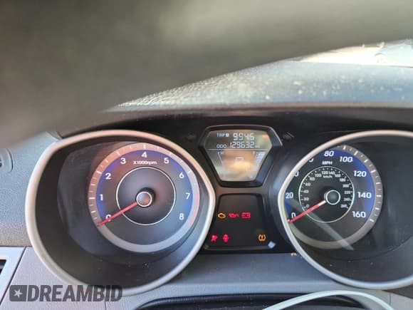 ✅ 2013 Hyundai Elantra GLS • VIN: KMHDH4AE6DU990853 • Lot: 84446465. Listed on Copart with 129,632 mi. Free auction sales archive from the USA and detailed vehicle history report at DreamBid. Image 9.