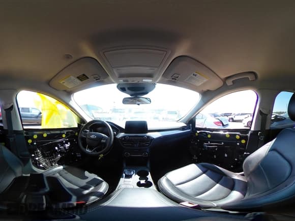 ✅ 2020 Ford Escape SEL • VIN: 1FMCU0H6XLUB01601 • Лот: 43066492. Опубликован ранее на IAAI с пробегом 43 187 миль. Бесплатный доступ к архиву аукционных продаж из США и подробный отчёт об истории автомобиля на DreamBid. Изображение 18.