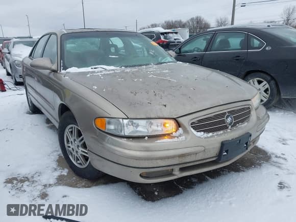 ✅ 2003 Buick Regal LS • VIN: 2G4WB52K331224559 • Лот: 43908669. Опубликован ранее на IAAI с пробегом 104 145 миль. Бесплатный доступ к архиву аукционных продаж из США и подробный отчёт об истории автомобиля на DreamBid. Изображение 1.